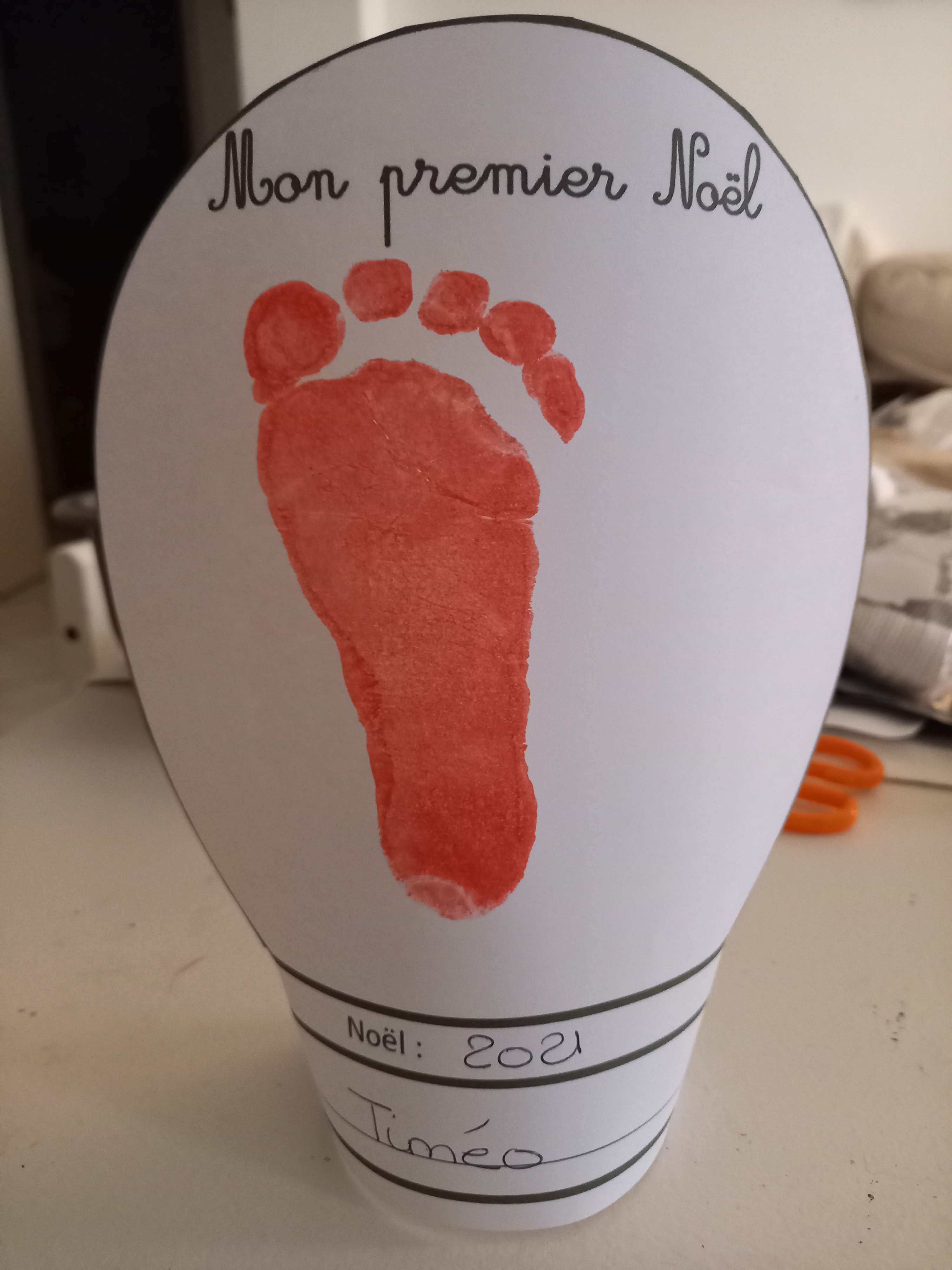 boule de neige avec empreinte de pied boule de neige avec empreinte de pied